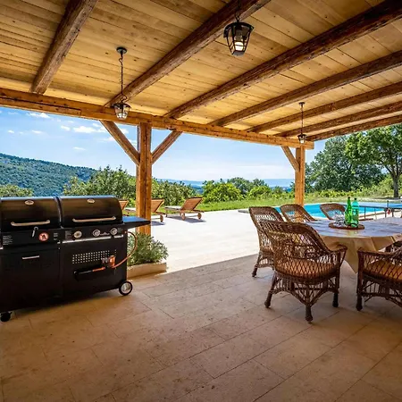 Holiday home In With Jacuzzi