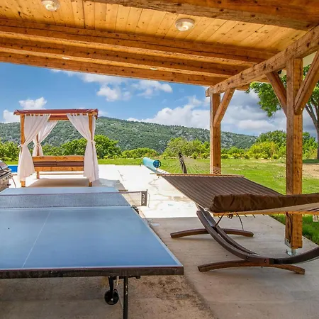 Holiday home In Bribir With Jacuzzi