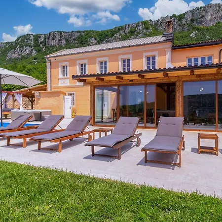 In Bribir With Jacuzzi Bribir (Primorje-Gorski Kotar)