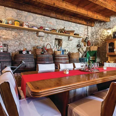 Stunning In Ferienhaus