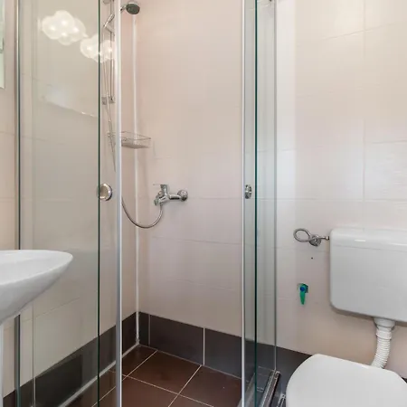 In Bribir With Jacuzzi Holiday home Bribir (Primorje-Gorski Kotar)